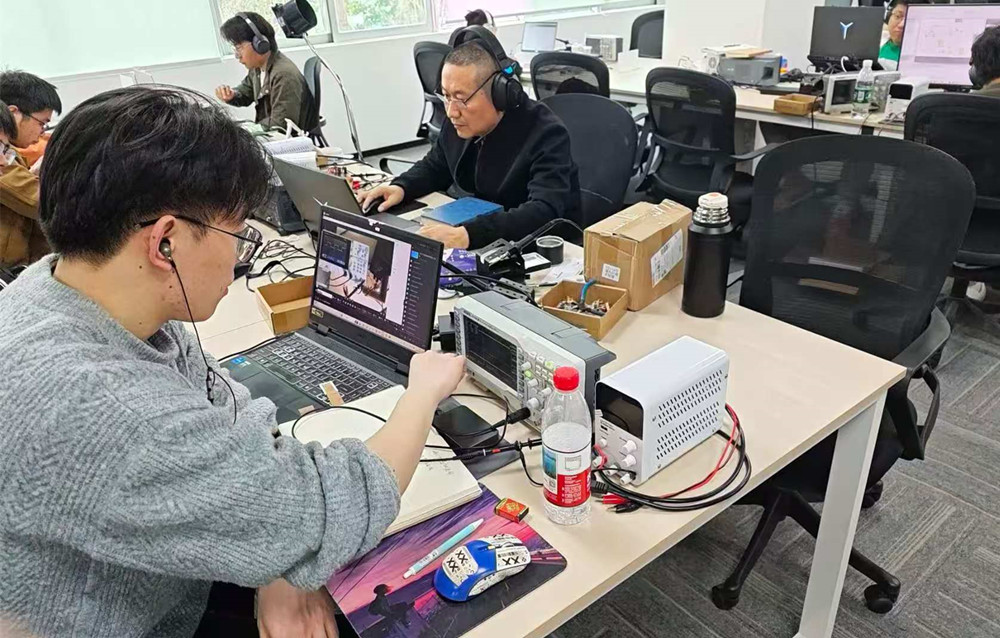 学员调试实景展示